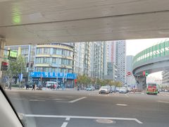 -鲨鱼皮汽车凹陷玻璃修复(静安店)