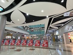 店内环境-深圳华盛奥特莱斯(华南一道店)
