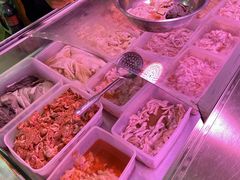 -周良天山牛杂城(天山路总店)