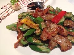 头抽炒秋葵黑豚肉-广州文华东方酒店·江-由辉师傅主理