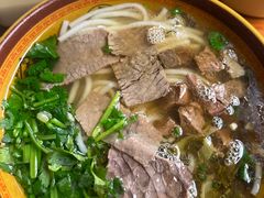 -花溪牛肉粉(八鸽岩店)