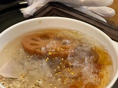 -燕庭·纯燕窝·甜品下午茶(南京西路店)