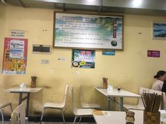 大堂-内江牛肉面(龙泉泰华锦城店)