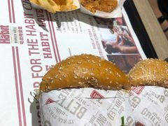 -The Habit Burger Grill 哈比特汉堡(爱琴海店)