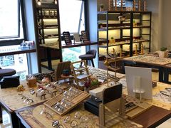 -肆兮眼镜·蔡司·徕卡战略合作店(大坪店)