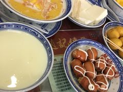 -赵记传承特色牛奶甜品(泉城广场店)