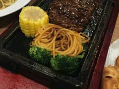 -必胜客(花舞大唐博物馆店)