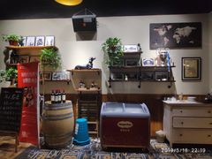 -麦落精酿啤酒餐吧(先农大院店)