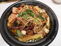 -辣妹子麻辣烫