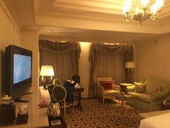 -广州富力丽思卡尔顿酒店