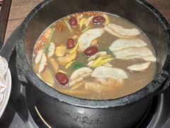 -蘑界·野生菌火锅(深业上城店)