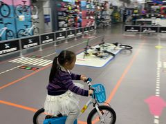 -迪卡侬(西华店)