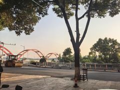 -丹水桥地锅鱼·翘嘴鲌·地方特色全鱼宴(丹江口大坝店)