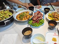 -乔家小院•非遗驴肉•本地小海鲜(滨河路店)