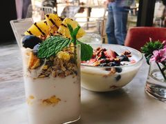 椰林烤菠萝谷物椰酸奶-The Rug Cafe(王府中环店)