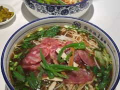 -镇南锅盖面馆(解放路店)