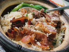 烧鸭拼腊味煲仔饭-阿政粤小馆(中央大街店)
