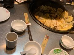 -屯老二农家铁锅炖·行业领军者(梅江店)