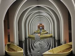 -涨巢·潮玩水疗局