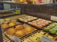 -顶东面包花园·生日蛋糕(世博店)