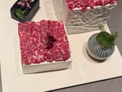 -左庭右院鲜牛肉火锅黑金店(陆家嘴中心店)