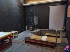 -张家港金凤凰度假村温泉