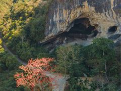 -皇帝洞