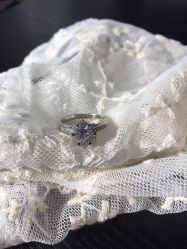 -威德钻石-克拉钻大本营(南京东路店)