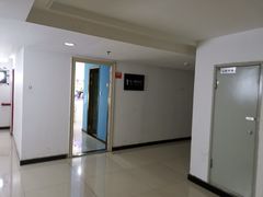-提一眼镜·蔡司·依视路(小寨店)