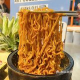 在北京，这一口酱蟹真是让人欲罢不能🦀️  