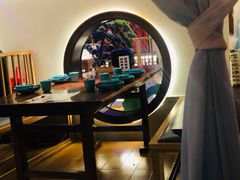 -荷塘秋月·本帮江浙菜(国权路店)