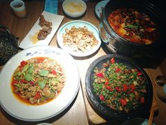 -九锅一堂酸菜鱼(新南凯德直营店)