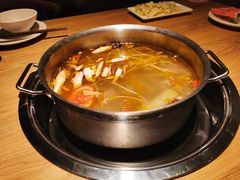 酸萝卜鸭架汤-守柴炉烤鸭(科华中路王府井店)