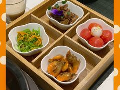 -荷风细雨·中国茶宴(碧云店)