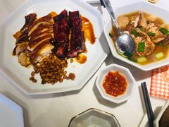 现烧叉烧拼豉油鸡-金戈戈香港豉油鸡(皇庭广场店)