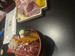 -山川小町·极番烧肉(新地假日广场店)