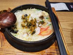 蒙自过桥米线-麦麦山云南菜(复地活力城店)