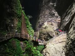 -龙水峡地缝景区