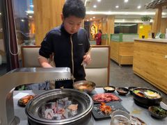 -啊美丽炭火烤肉(滑翔一店)