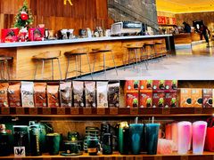 零售区-星巴克臻选(南京艾尚天地店)