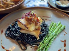 鳕鱼配墨鱼汁意面-COMMUNE RESERVE幻师(愚园路店)