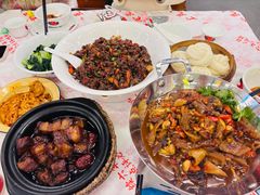 -堂瓦里·33年传统赣菜(第一街区店)