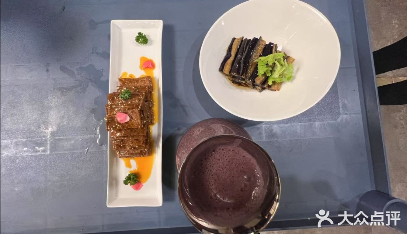来日昌餐馆感受一下春天的味道吧🎉