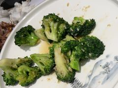 -朱记乳鸽王·非遗石岐乳鸽·全鸽宴(大兴旗舰店)