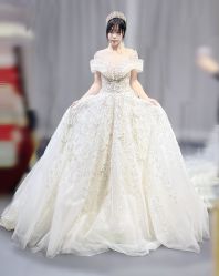 -GRACE KELLY婚纱与礼服(北京店)