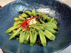 炝拌水性杨花-芸山季·云南野生菌火锅(人民广场来福士店)