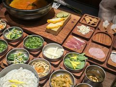 -银米·云南传统过桥米线(双廊黑金冠店)