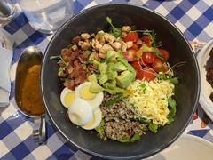 牛油果鸡肉沙拉-彼德西餐厅(凯德广场新南店)