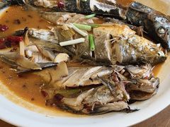 -赶海部落海鲜城(海阳路店)