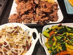 -依呀呀ktv烧烤小串(中山西路店)